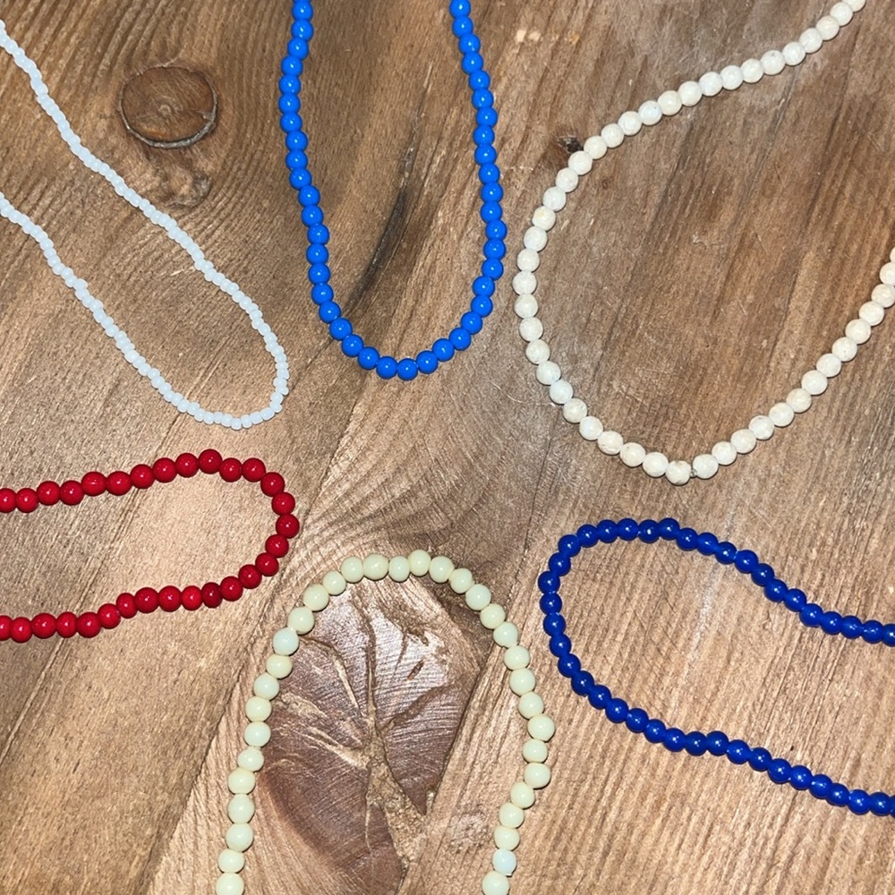 Vintage red, white and blue Beaded Necklaces Set of 6 - Picture 9 of 9
